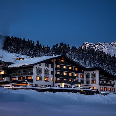 Hotel Almhof Schneider Lech Buitenkant foto